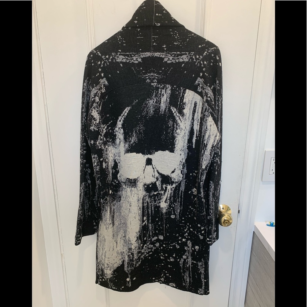 Gorgeous!!!  Skull Cashmere splattered open Duster/Cardigan. Size M